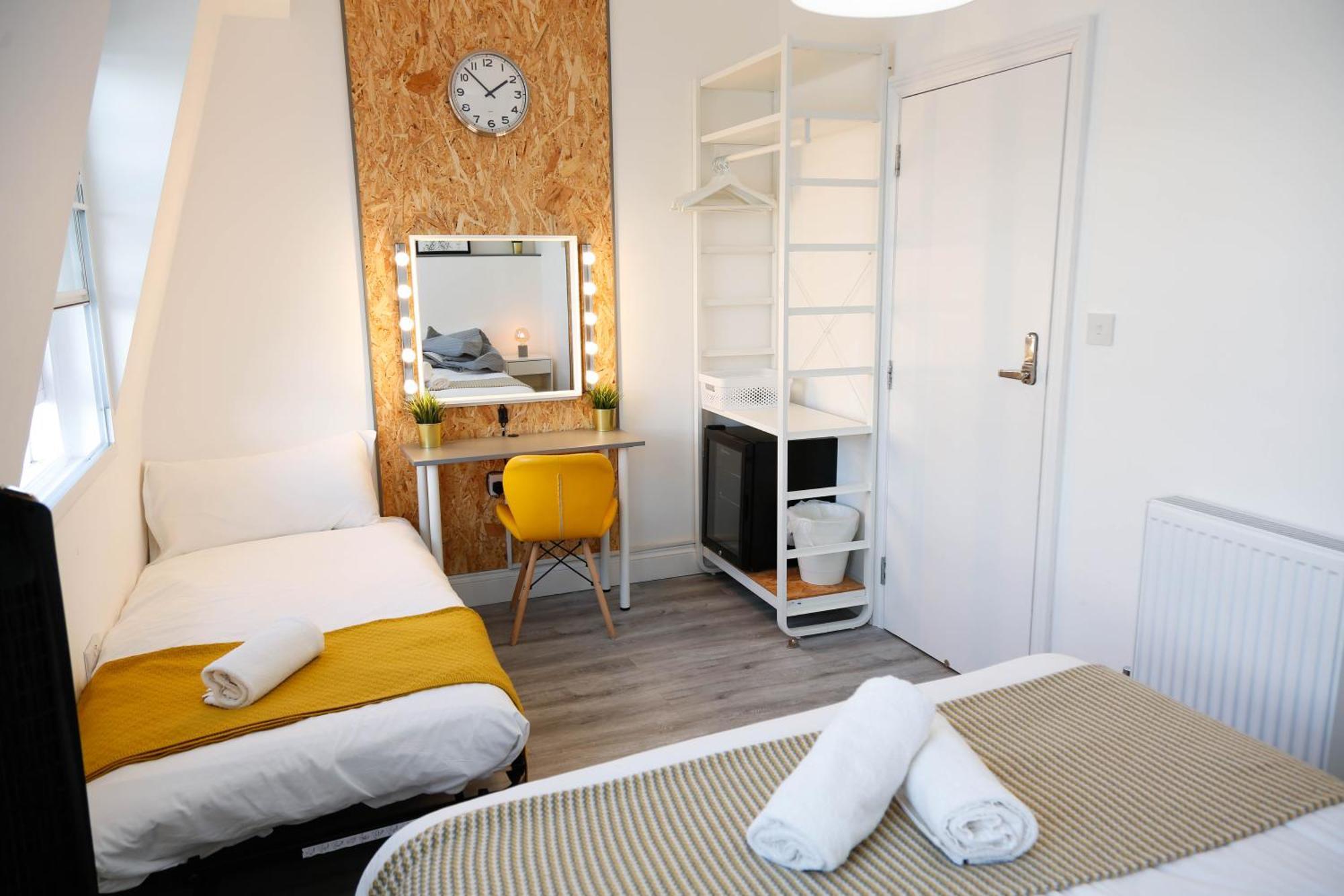 Luxury Rooms In Camden Town Near Shops, Cafes, Bars & Metro With Shared Bathrooms Лондон Экстерьер фото