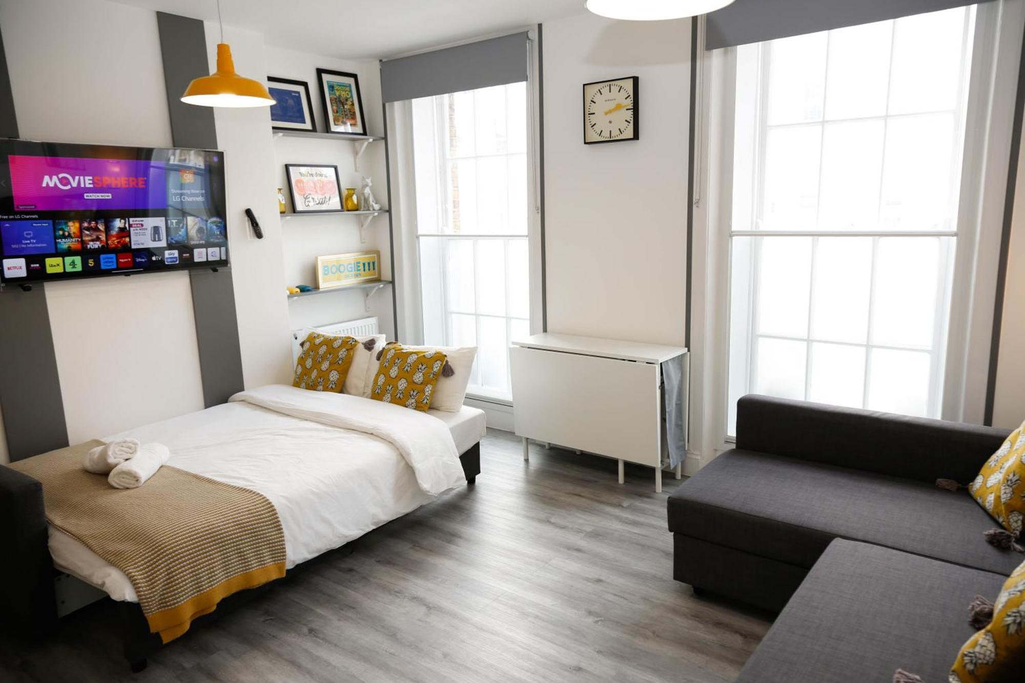 Luxury Rooms In Camden Town Near Shops, Cafes, Bars & Metro With Shared Bathrooms Лондон Экстерьер фото