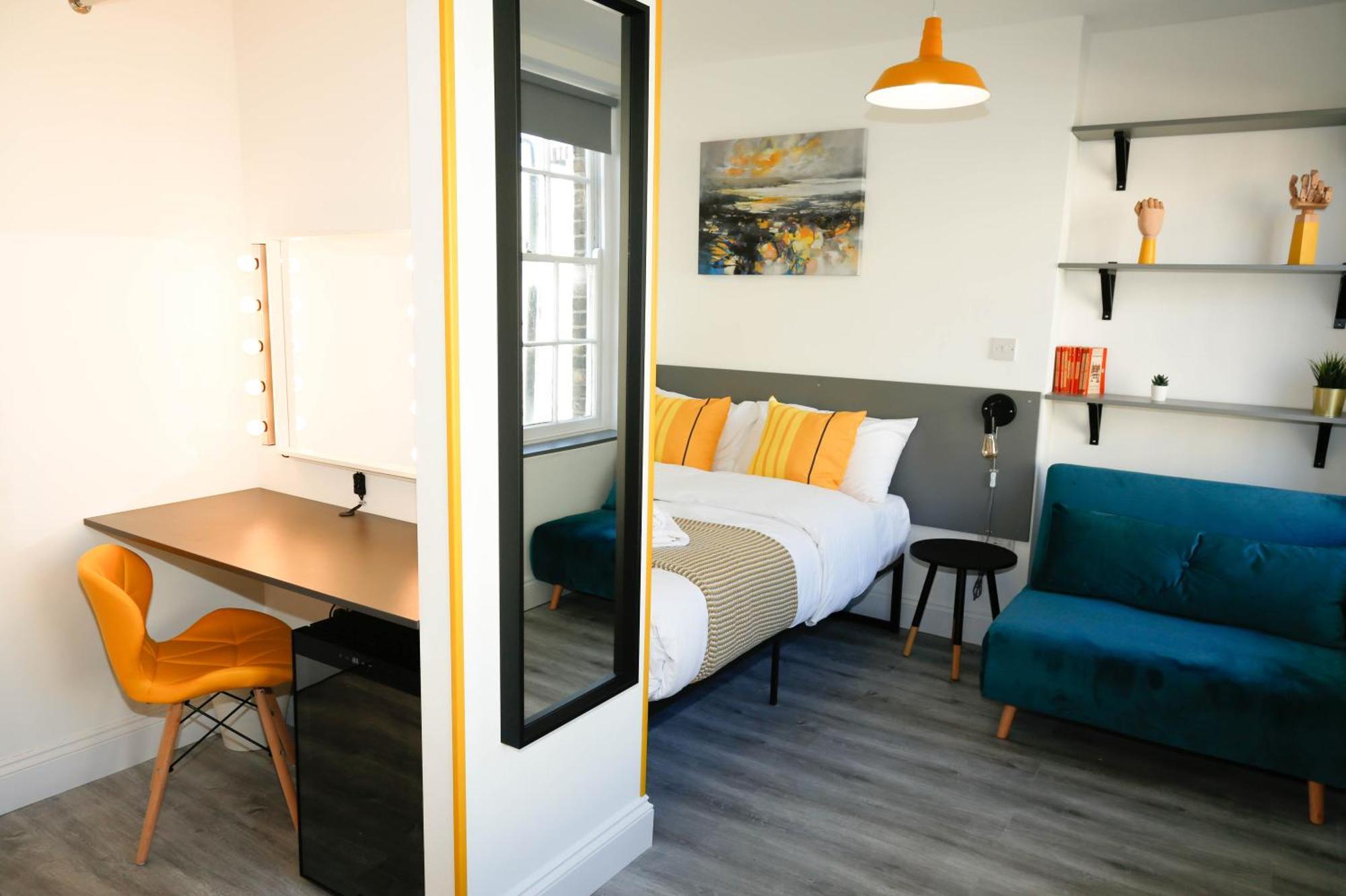 Luxury Rooms In Camden Town Near Shops, Cafes, Bars & Metro With Shared Bathrooms Лондон Экстерьер фото