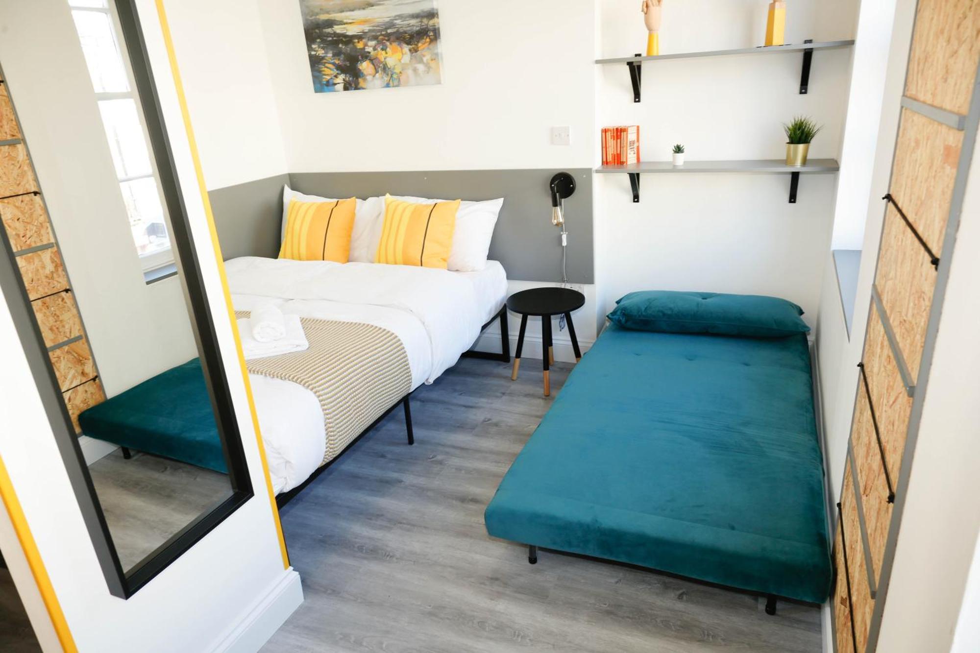 Luxury Rooms In Camden Town Near Shops, Cafes, Bars & Metro With Shared Bathrooms Лондон Экстерьер фото